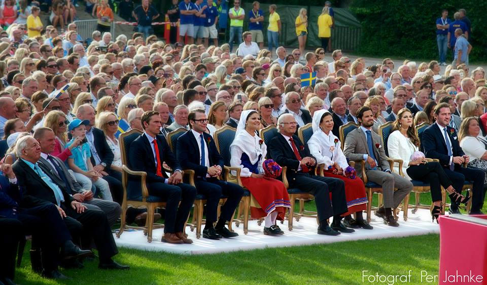 1508020_208156126034168_954749289_n